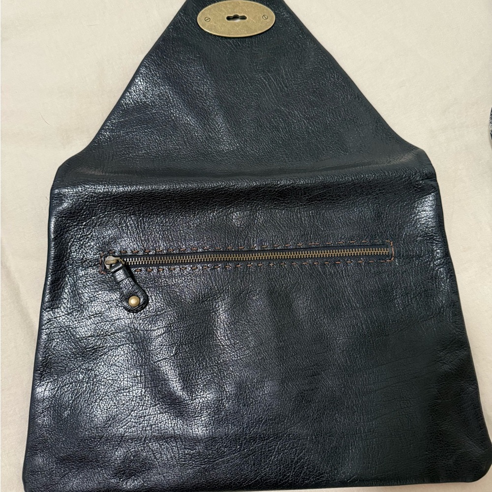Chic Carla Mancini Black Leather Clutch with Brass Detail - Picture 3 of 7